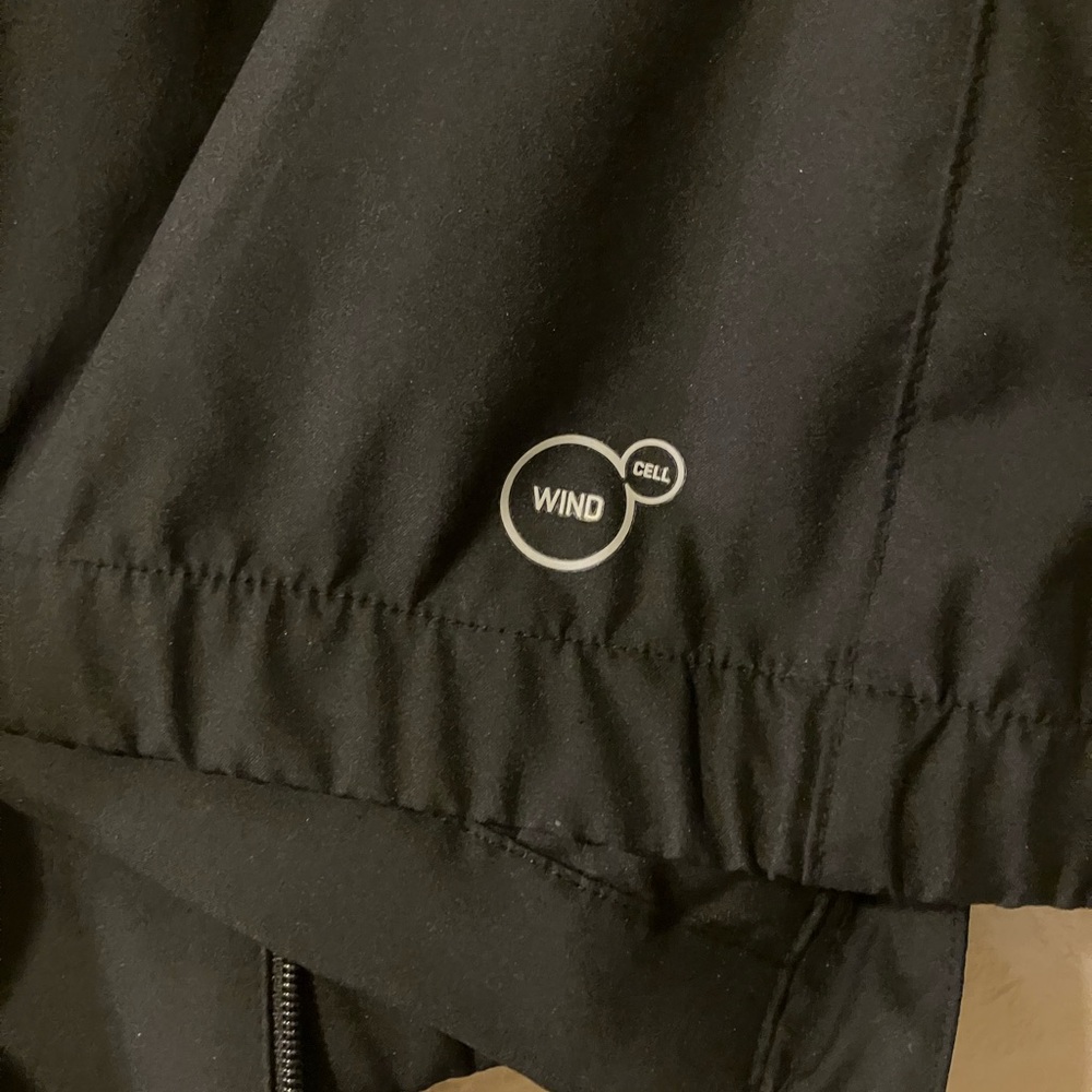 PUMA Black Windbreaker/Running Jacket - Picture 6 of 8